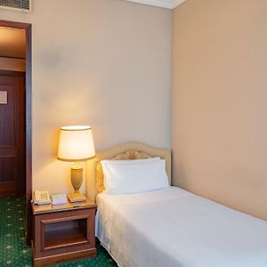 Camera con letto king size